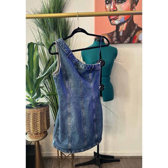 Zara Asymmetric Fitted Denim Dress - Size Medium - Picture 7 of 15